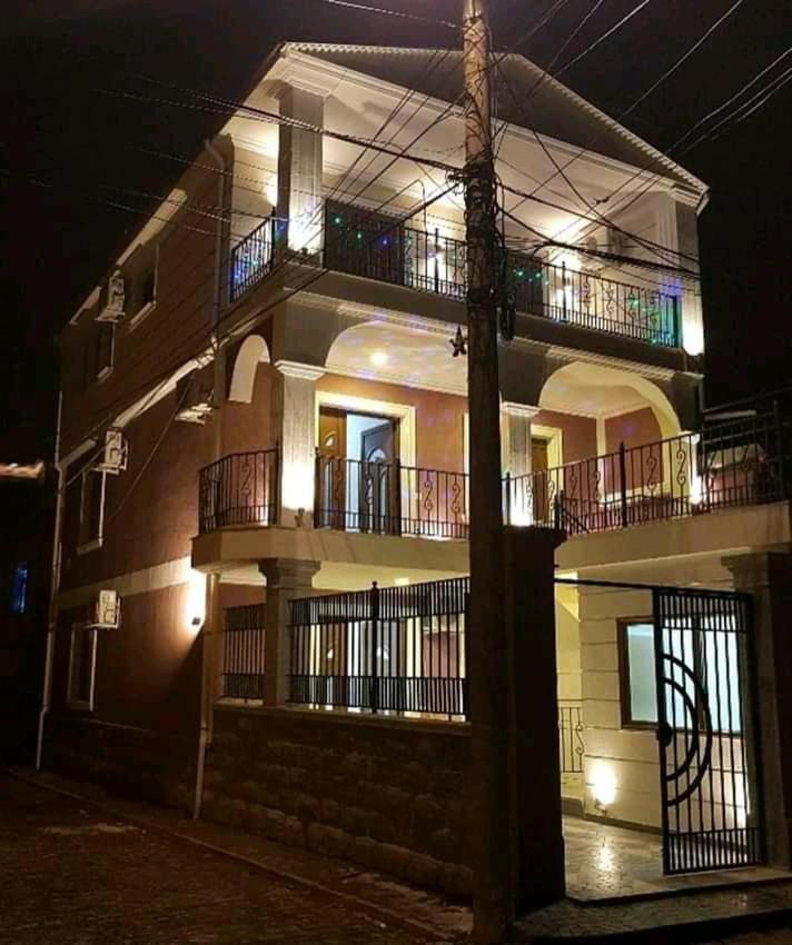 Vila Leo Lux Korce Exterior photo