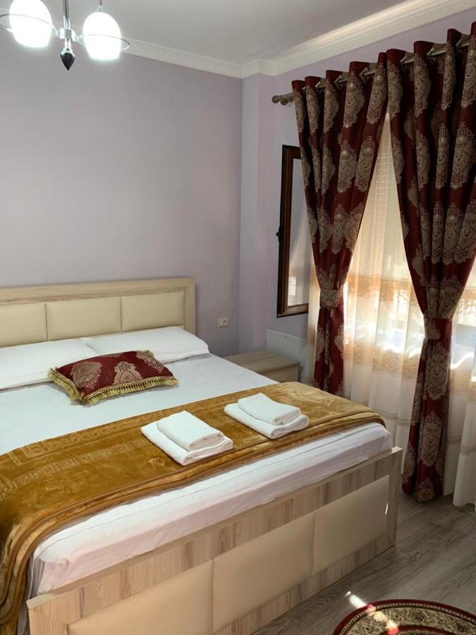 Vila Leo Lux Korce Exterior photo